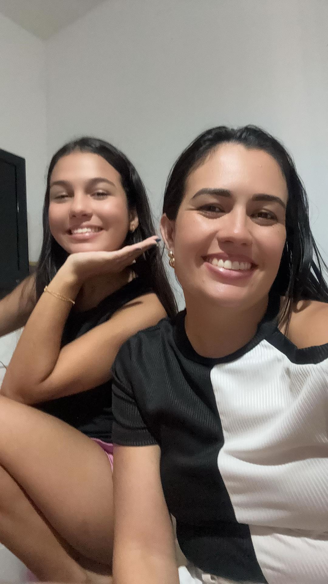 @Crislaine Mendes