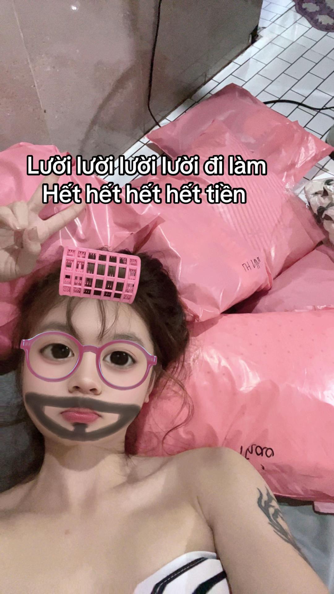 @Ly