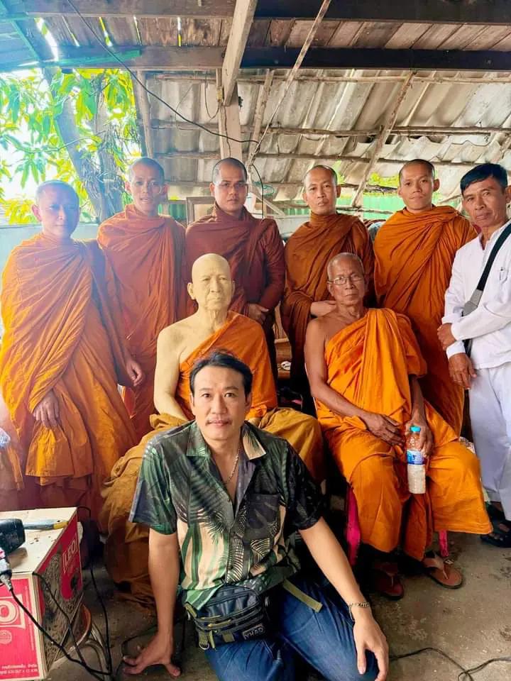 @សា រីន🇰🇭🇰🇭