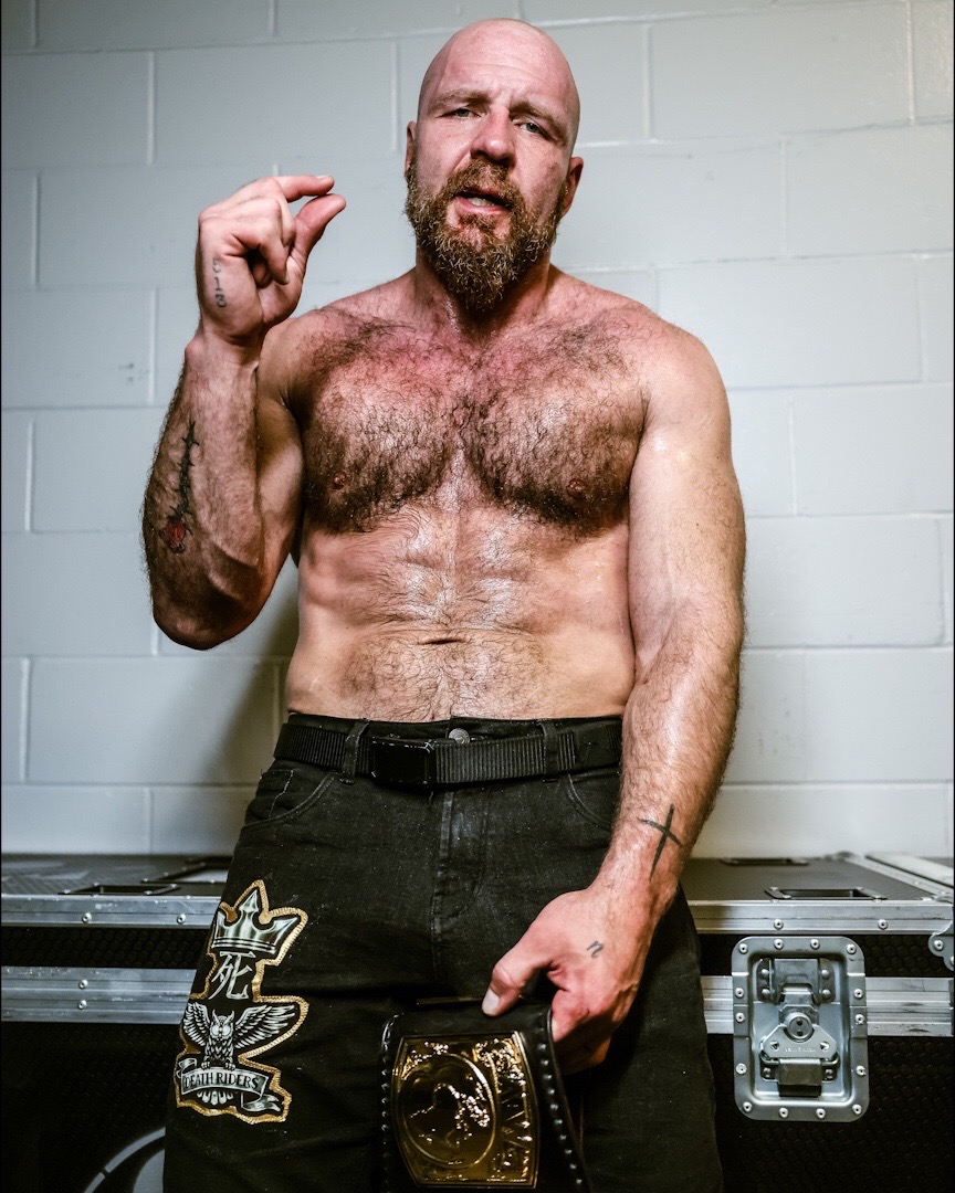 @Jon Moxley