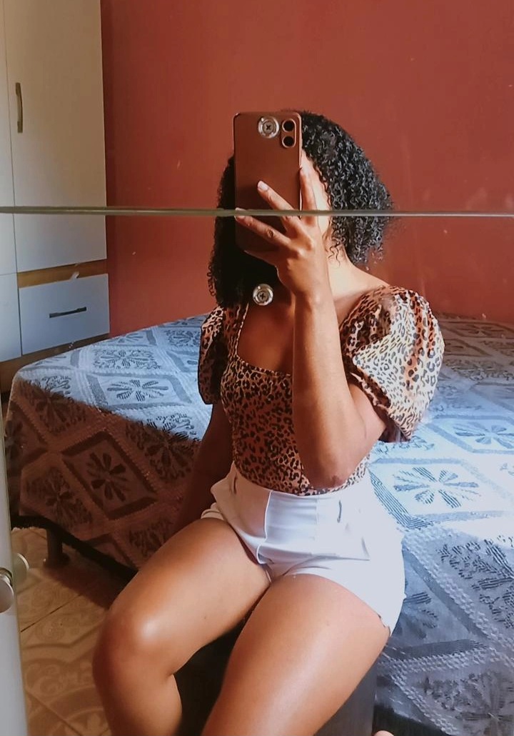 @Majúu leão