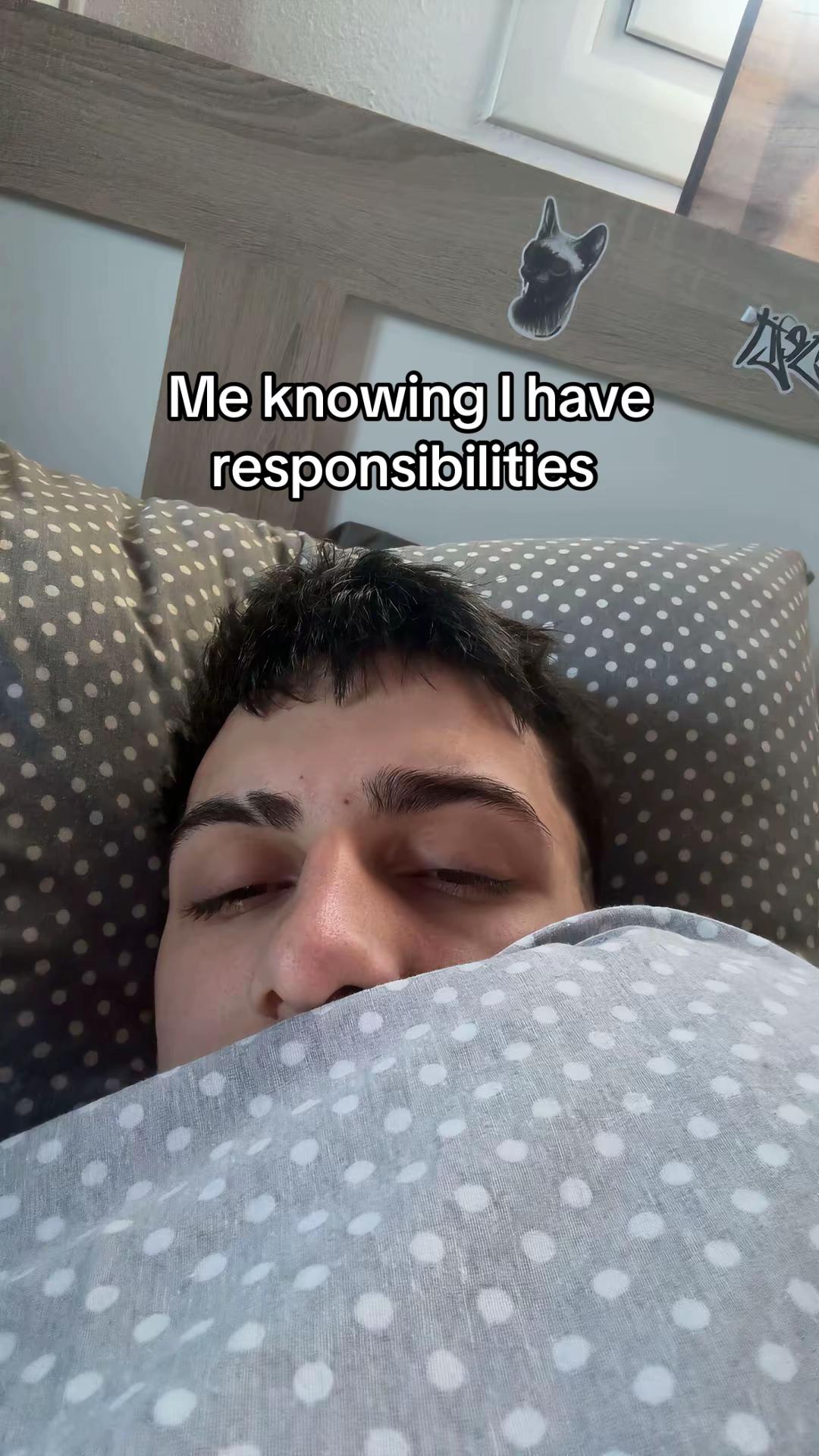 @Tsomis