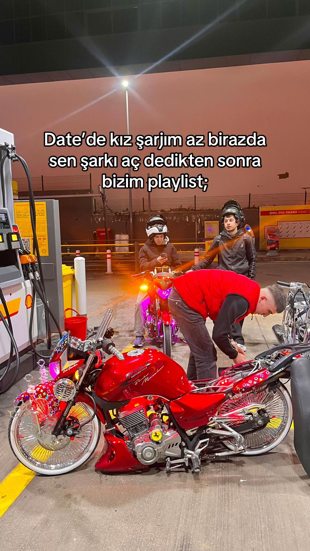 @𝐄𝐦𝐫𝐞