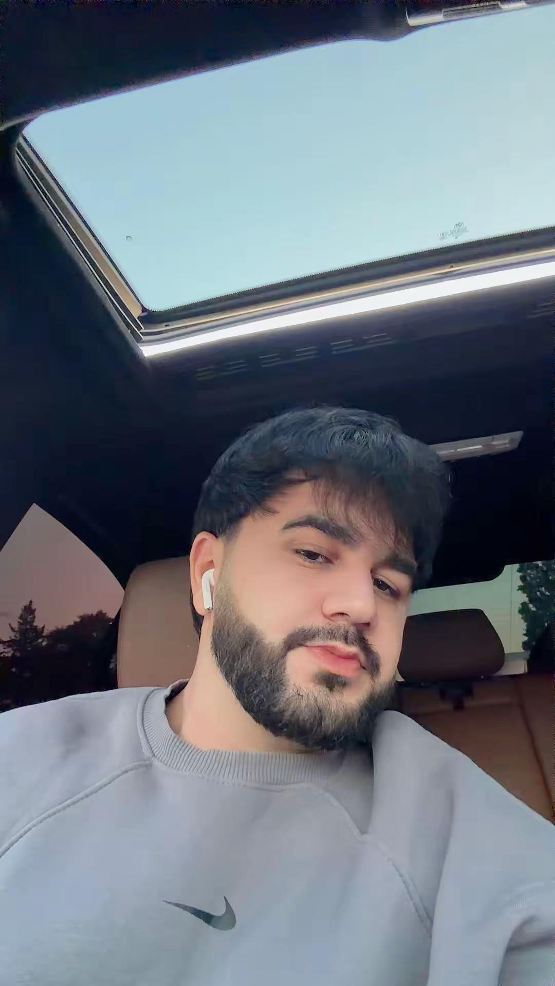 @🧢