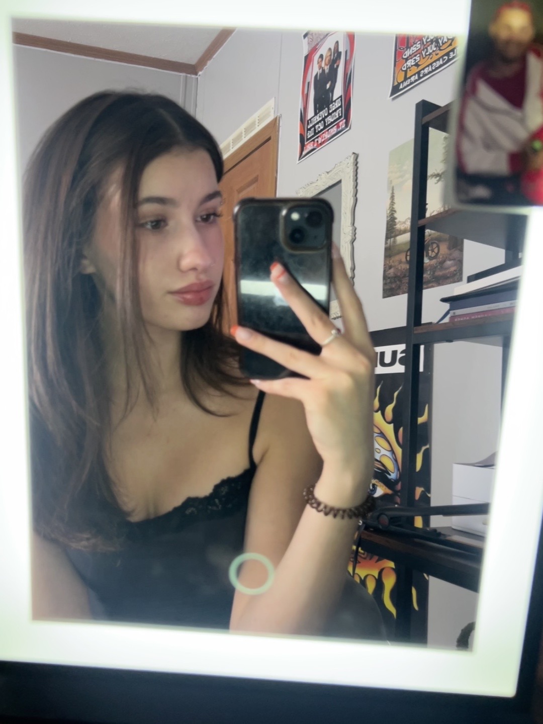 @Mara