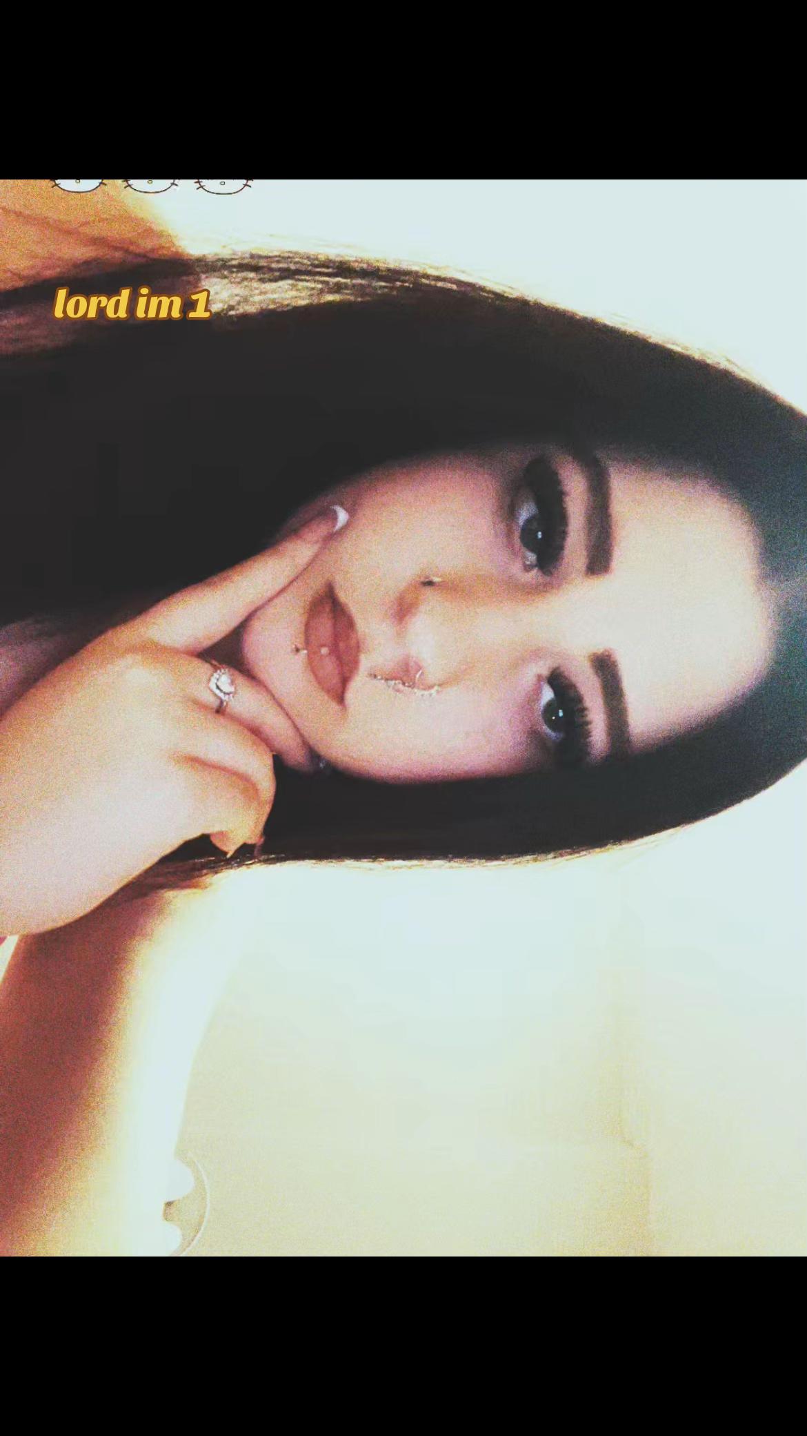 @𝐓𝐢𝐚🌺