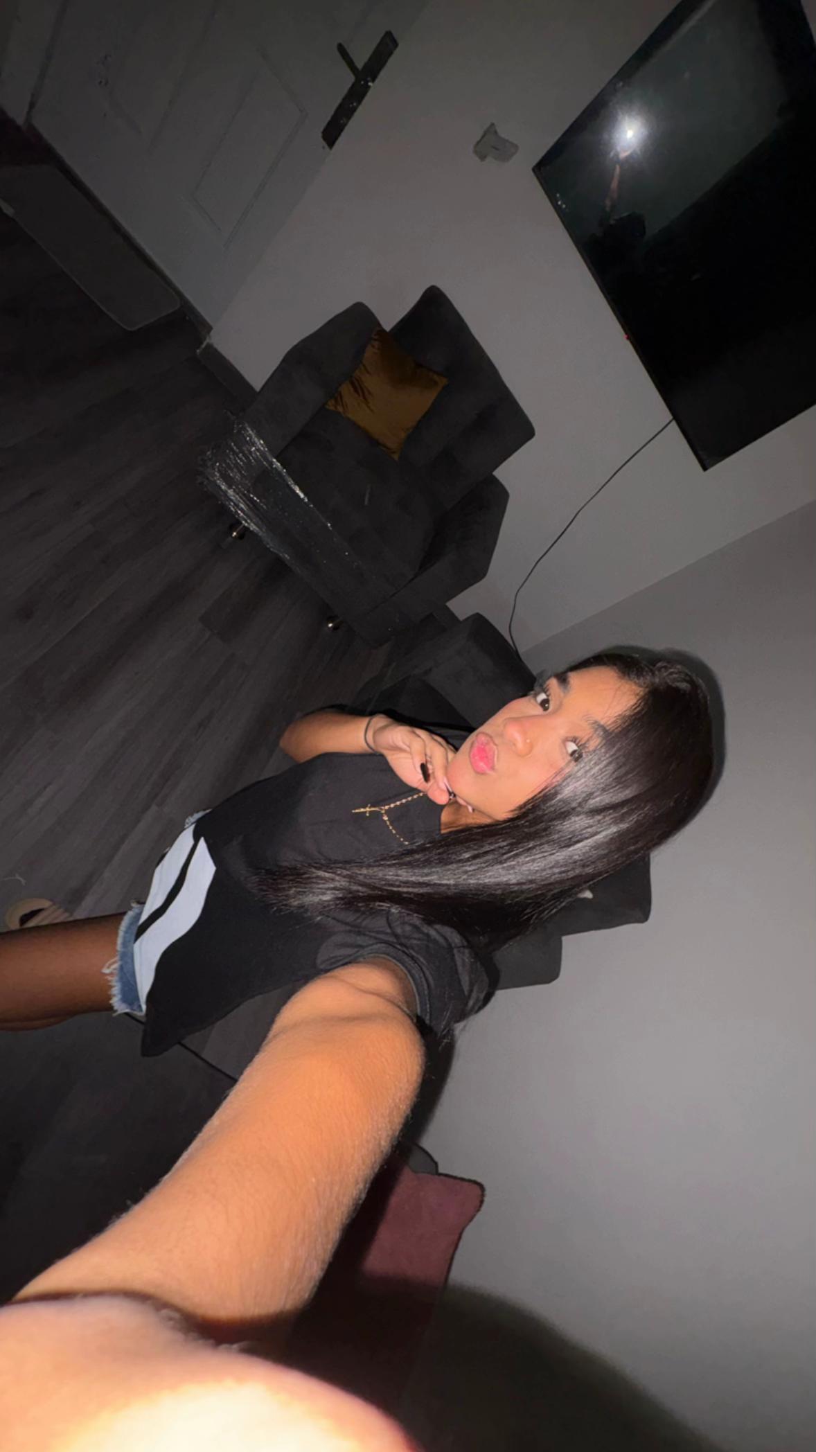 @𝒮𝑜𝒻&iacute;𝒶 𝒮𝒽𝒶𝓇𝓁𝑜𝓉𝒽𝑒