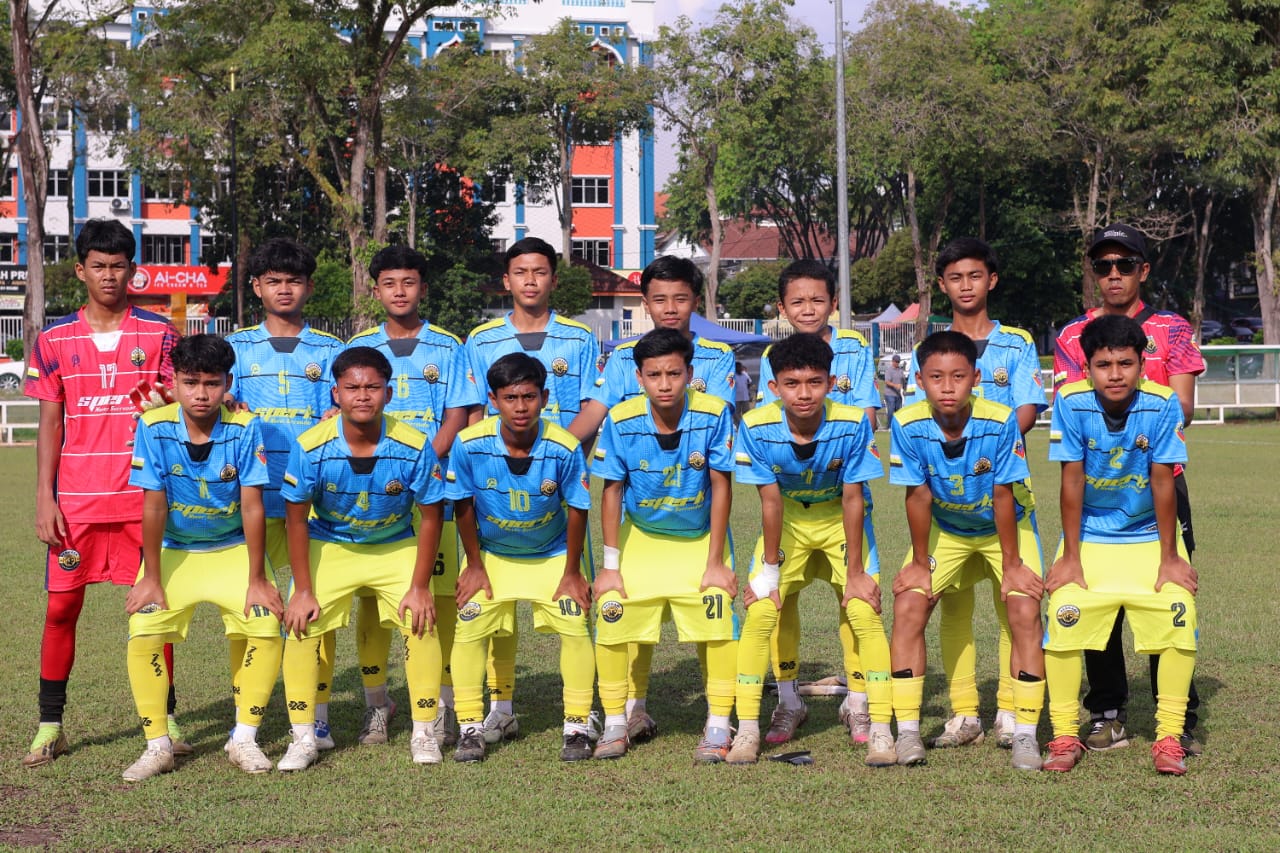 @AJ°°⚽️