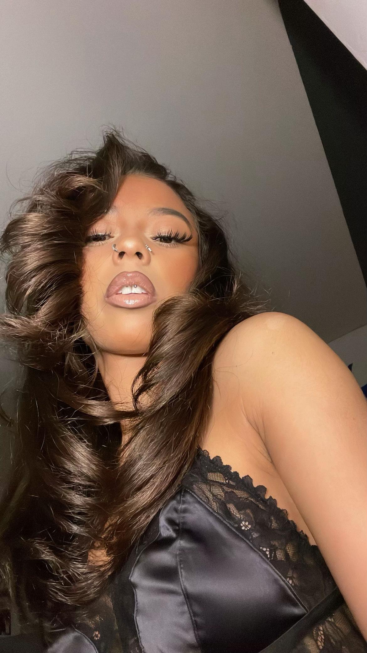 @alovemelly 🍒
