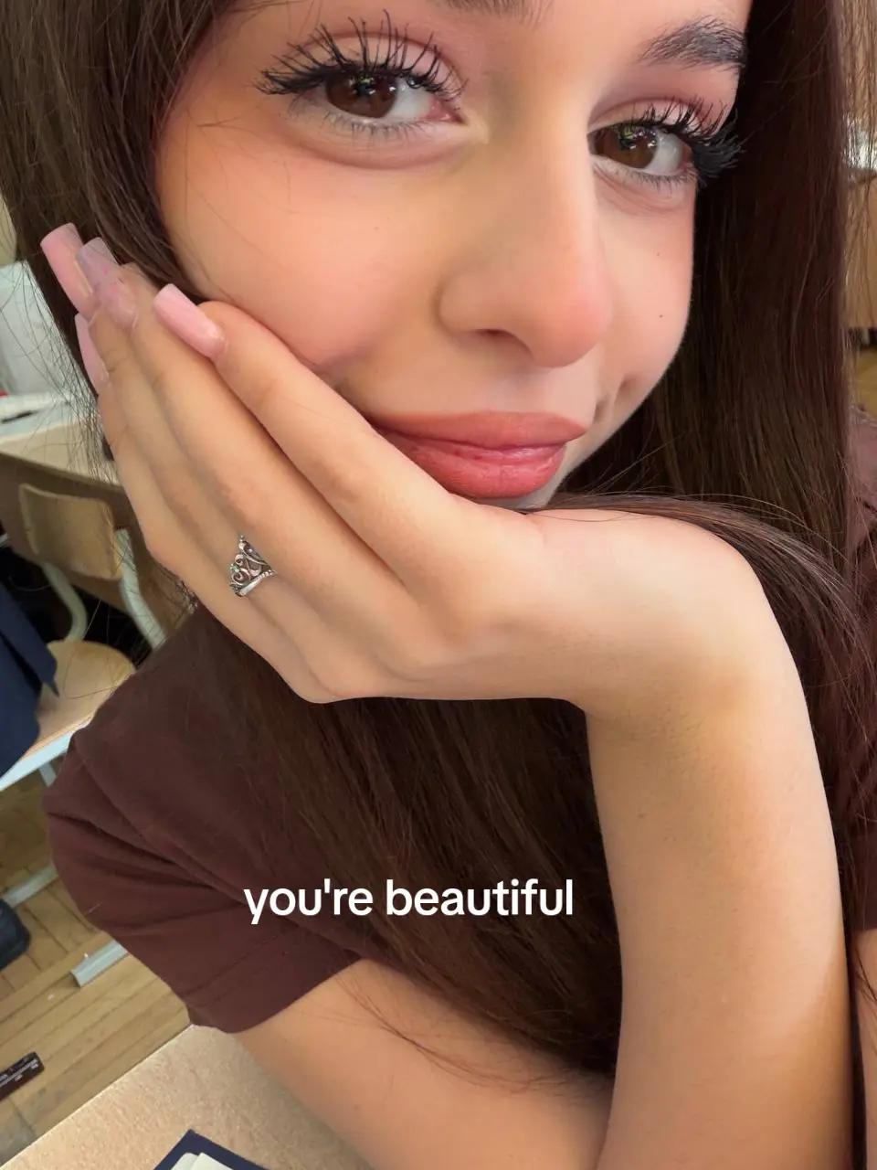 @𓆉