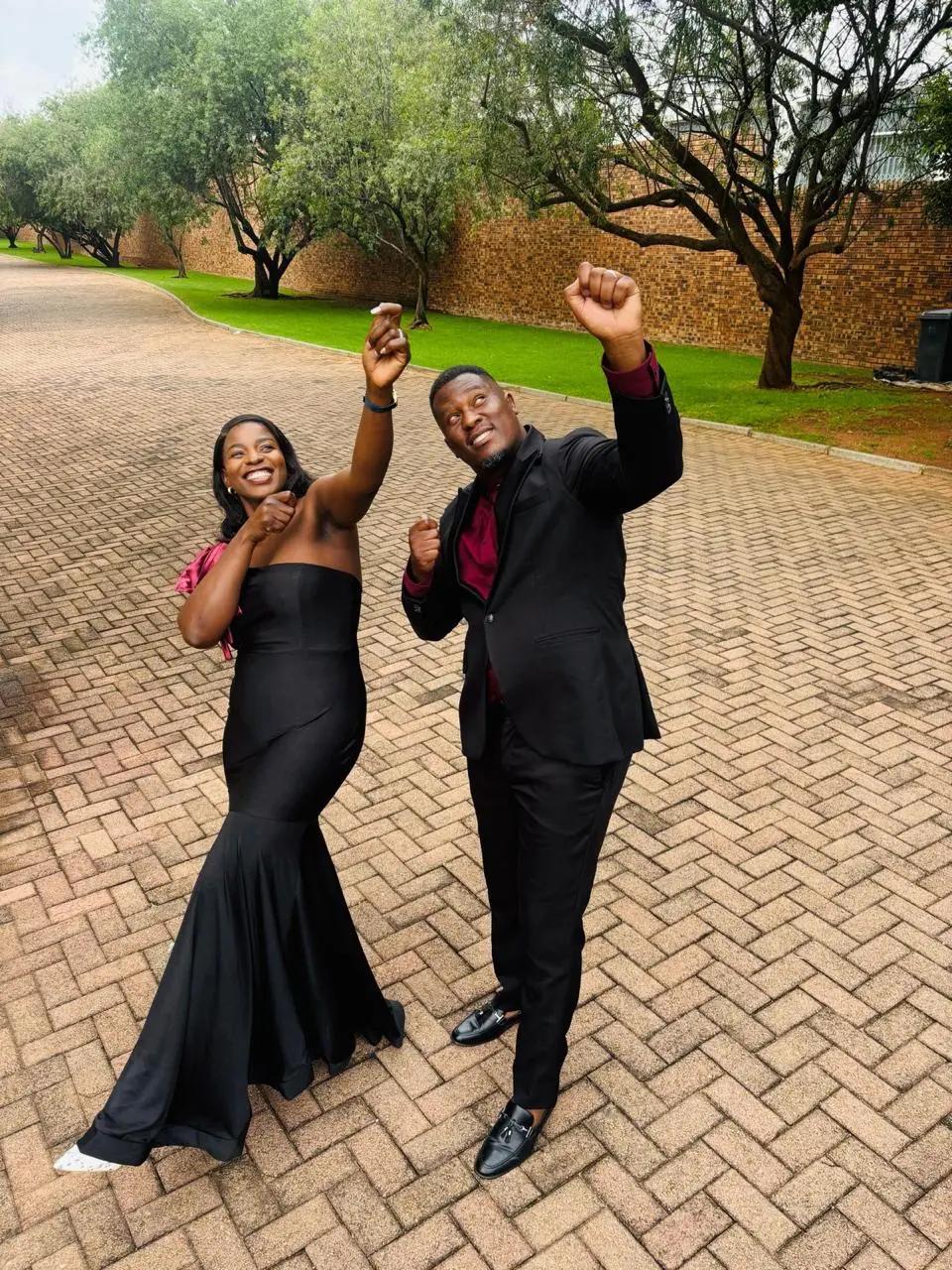 @Asie  Tshidada (Mrs T)