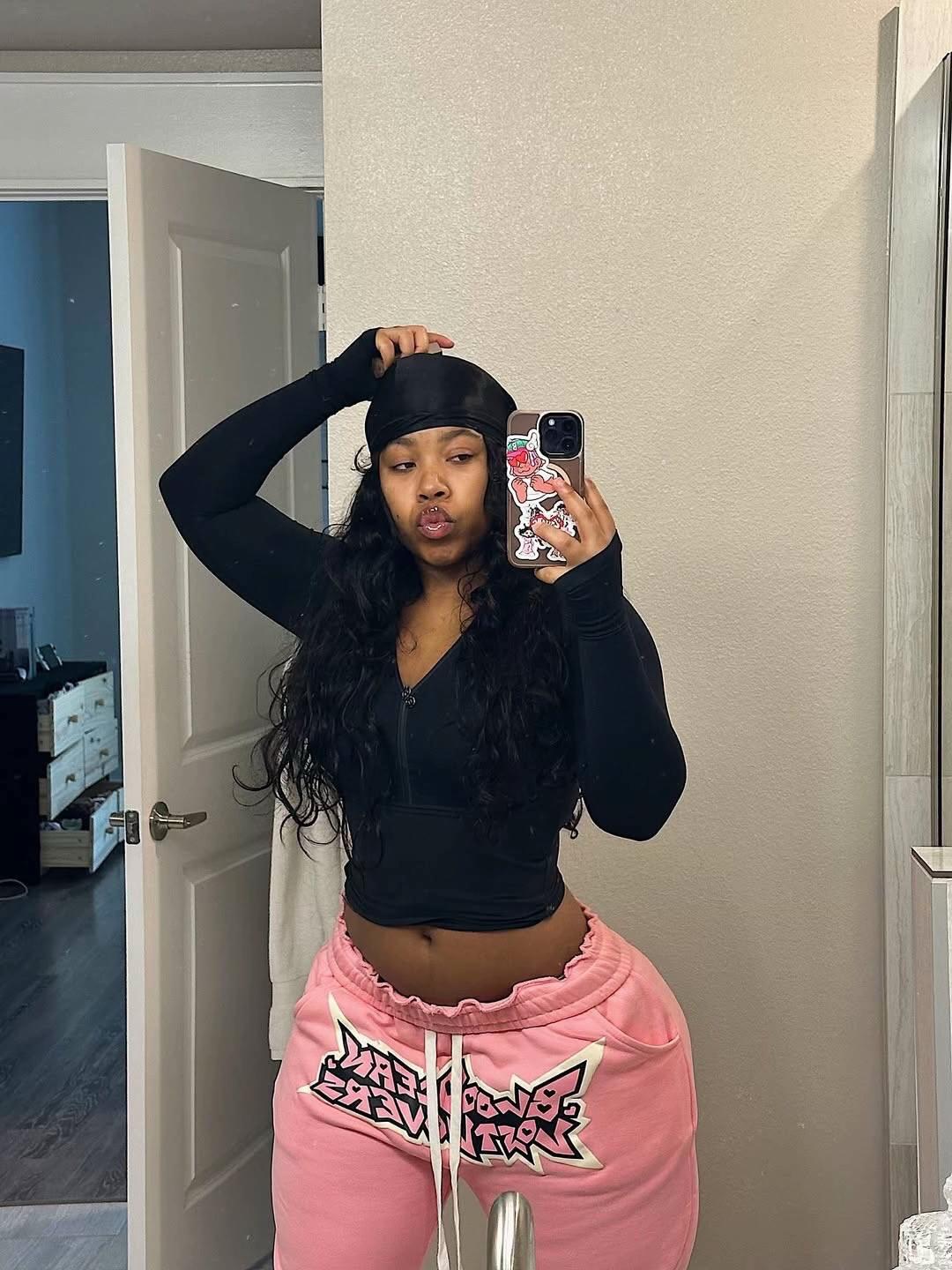 @aakeylamarie