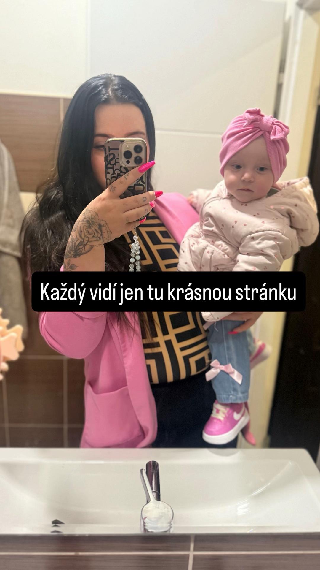 @Adela Sykorova
