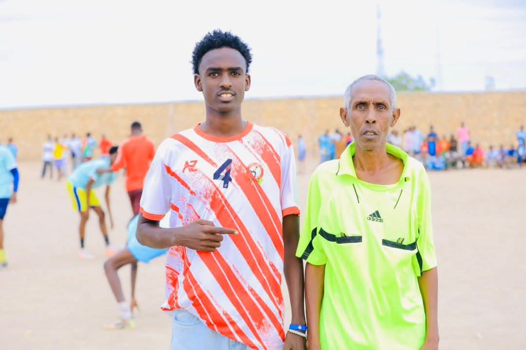 @Kamaal Apdulahi🤴🏿🇸🇴