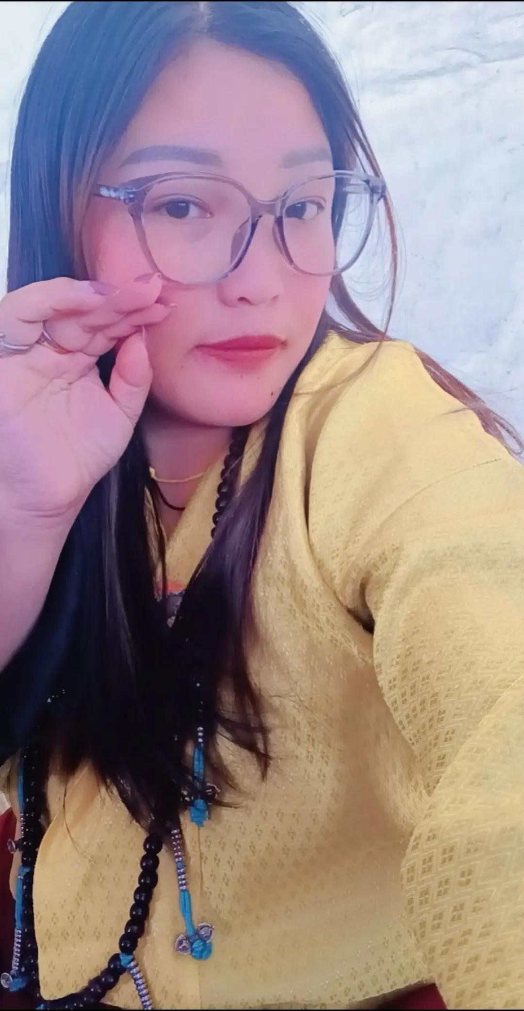 @🦁🐚Yeshi Lhamo🐚🦁