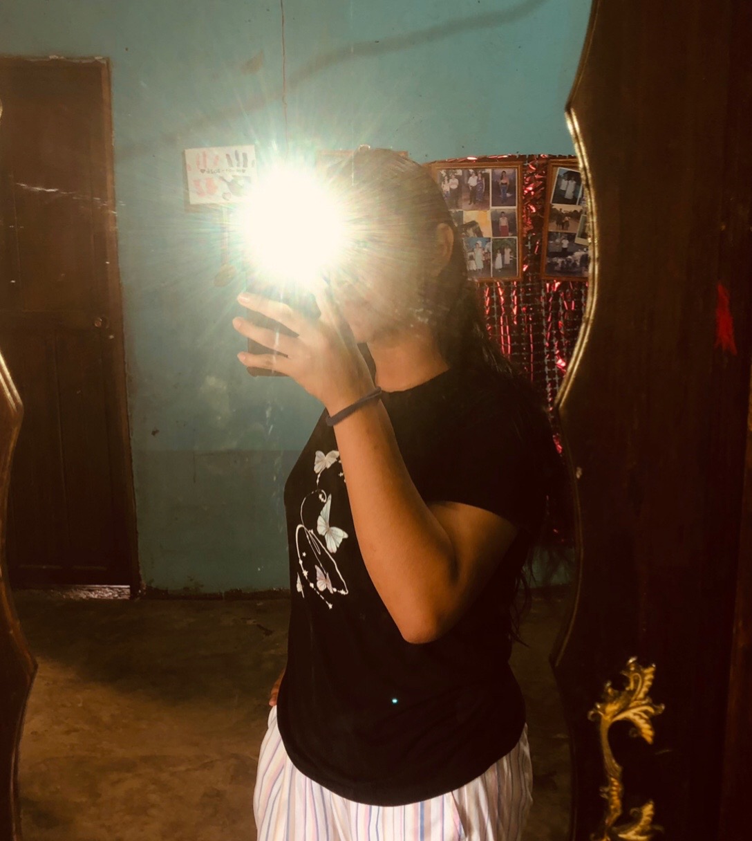 @🧎🏼&zwj;♀️