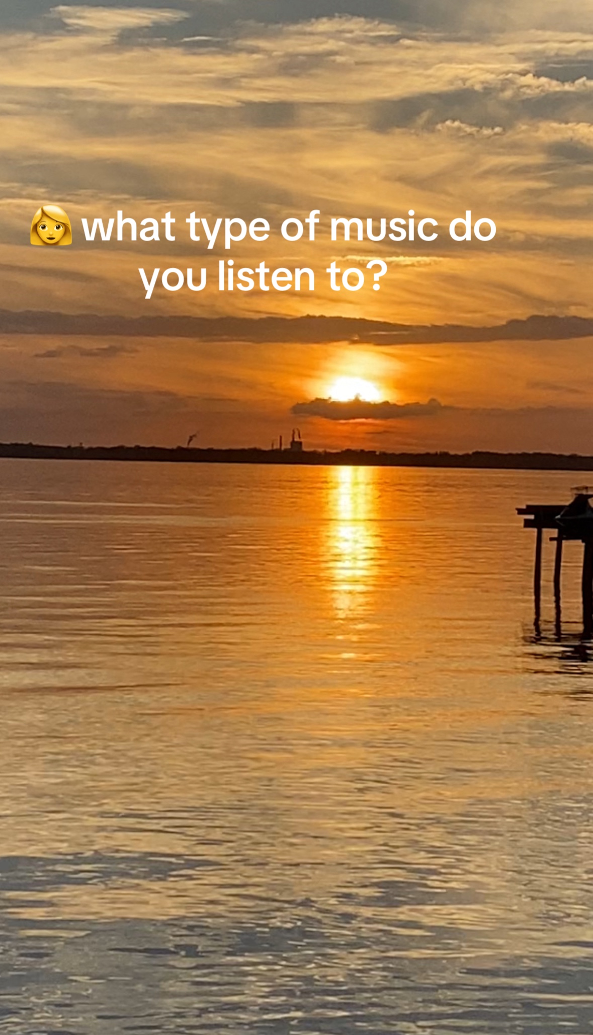 @⃟