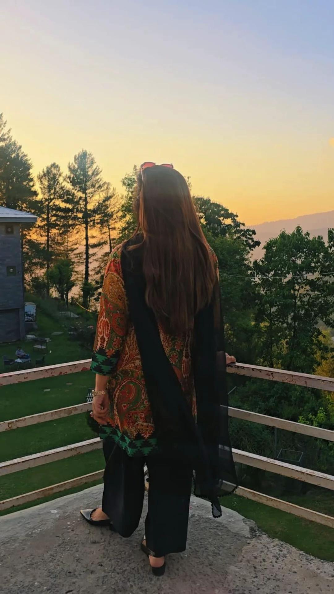 @Farah Rizwan