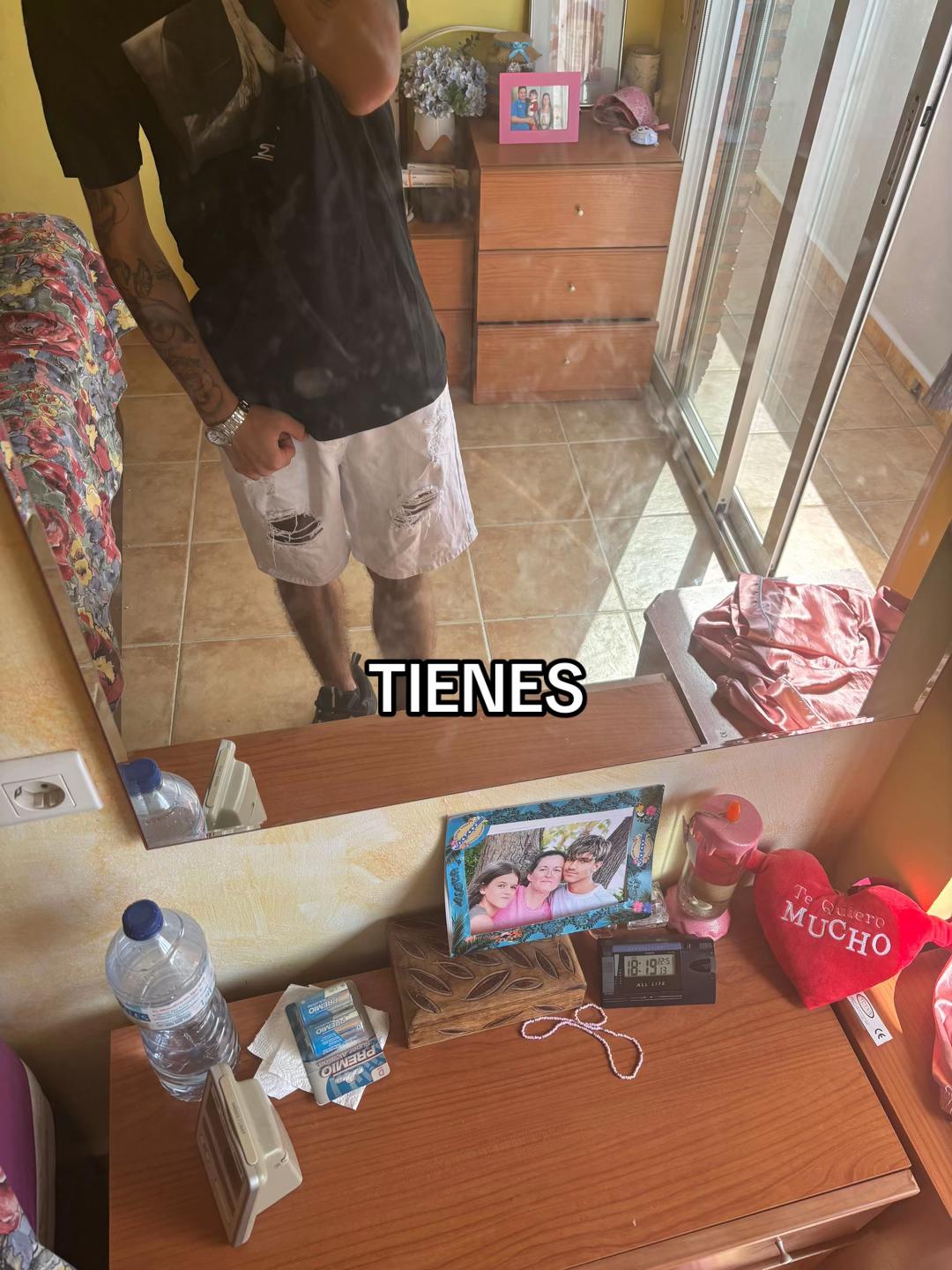 @𝟐𝟑𝟎𝟑𝟐𝟓