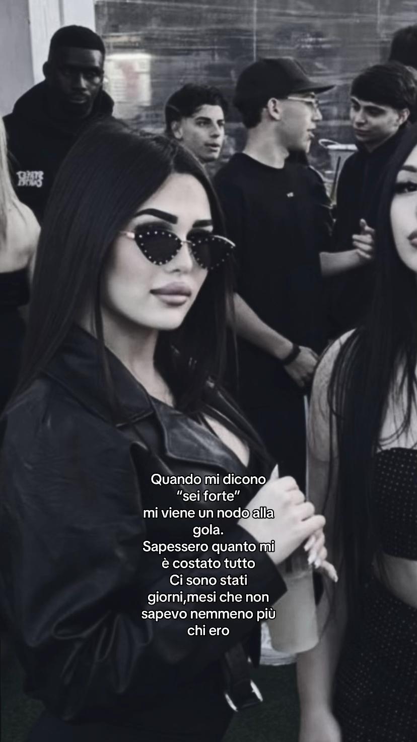 @🫦