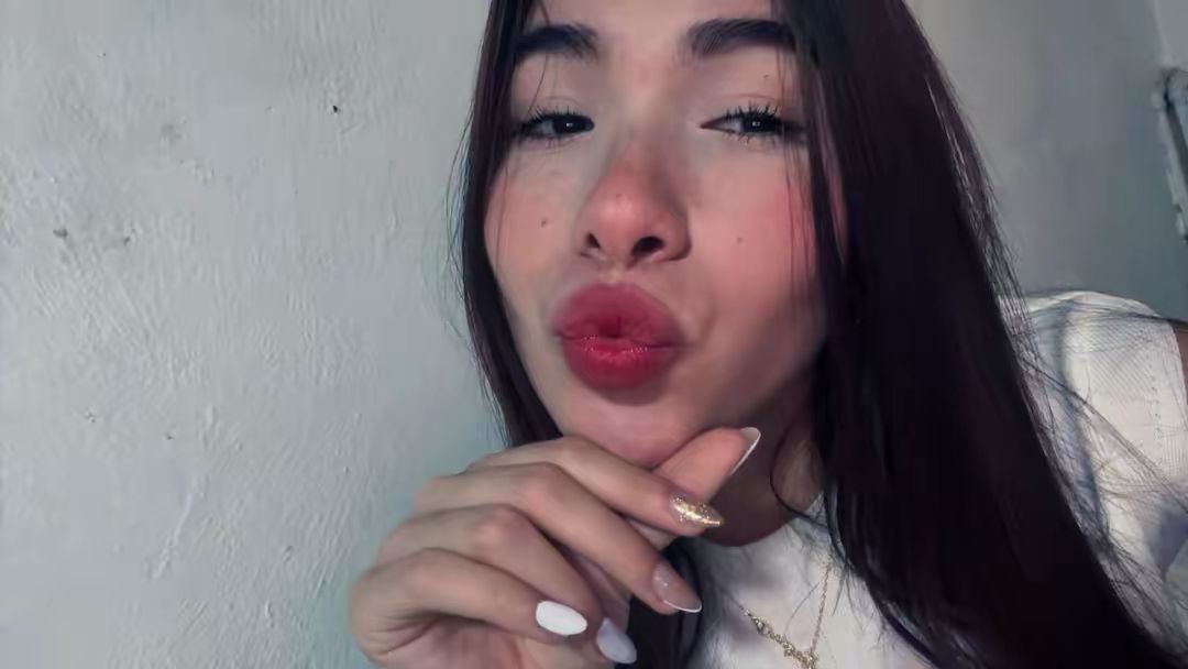 @Laura🐞
