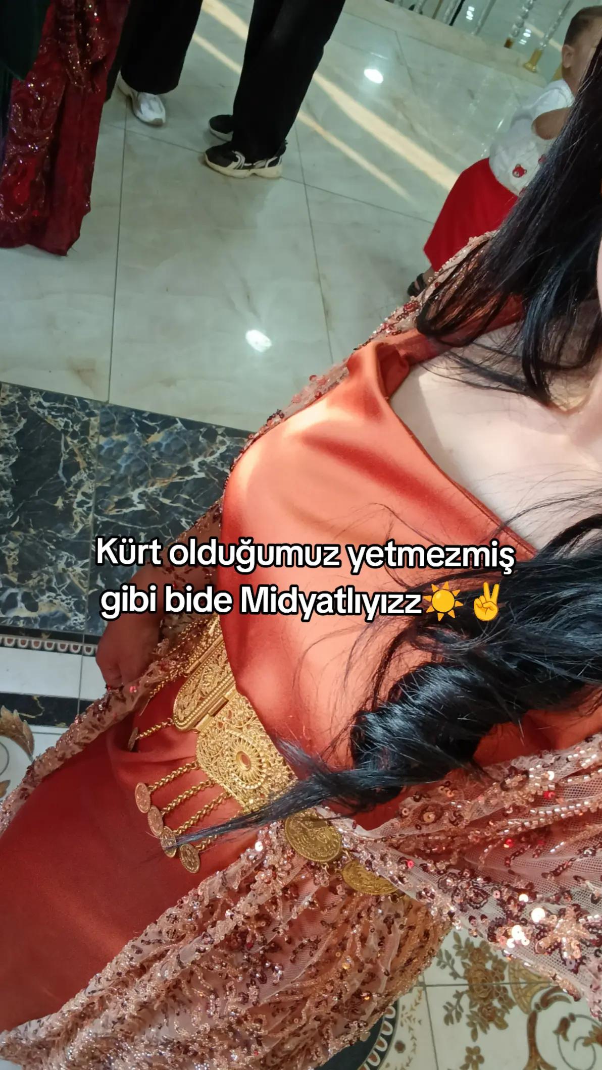 @𝑬𝒗𝒐ş🎀