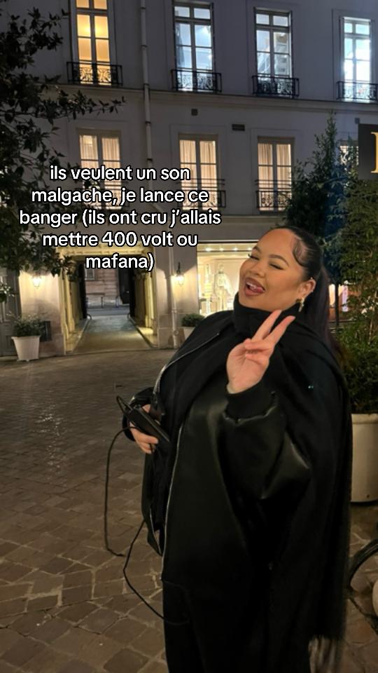 @𝓐𝓵𝓲𝓪𝓼 𝓓𝓲𝓪𝓷𝓪 🤍