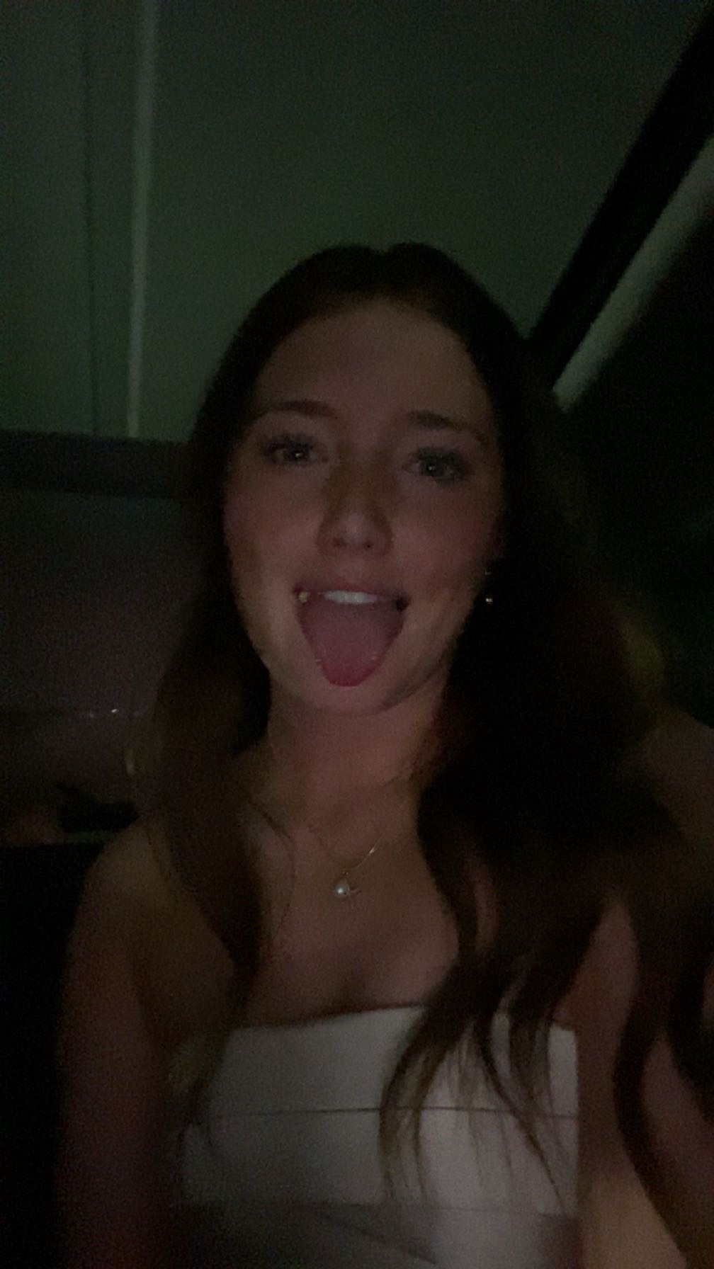 @🥂da