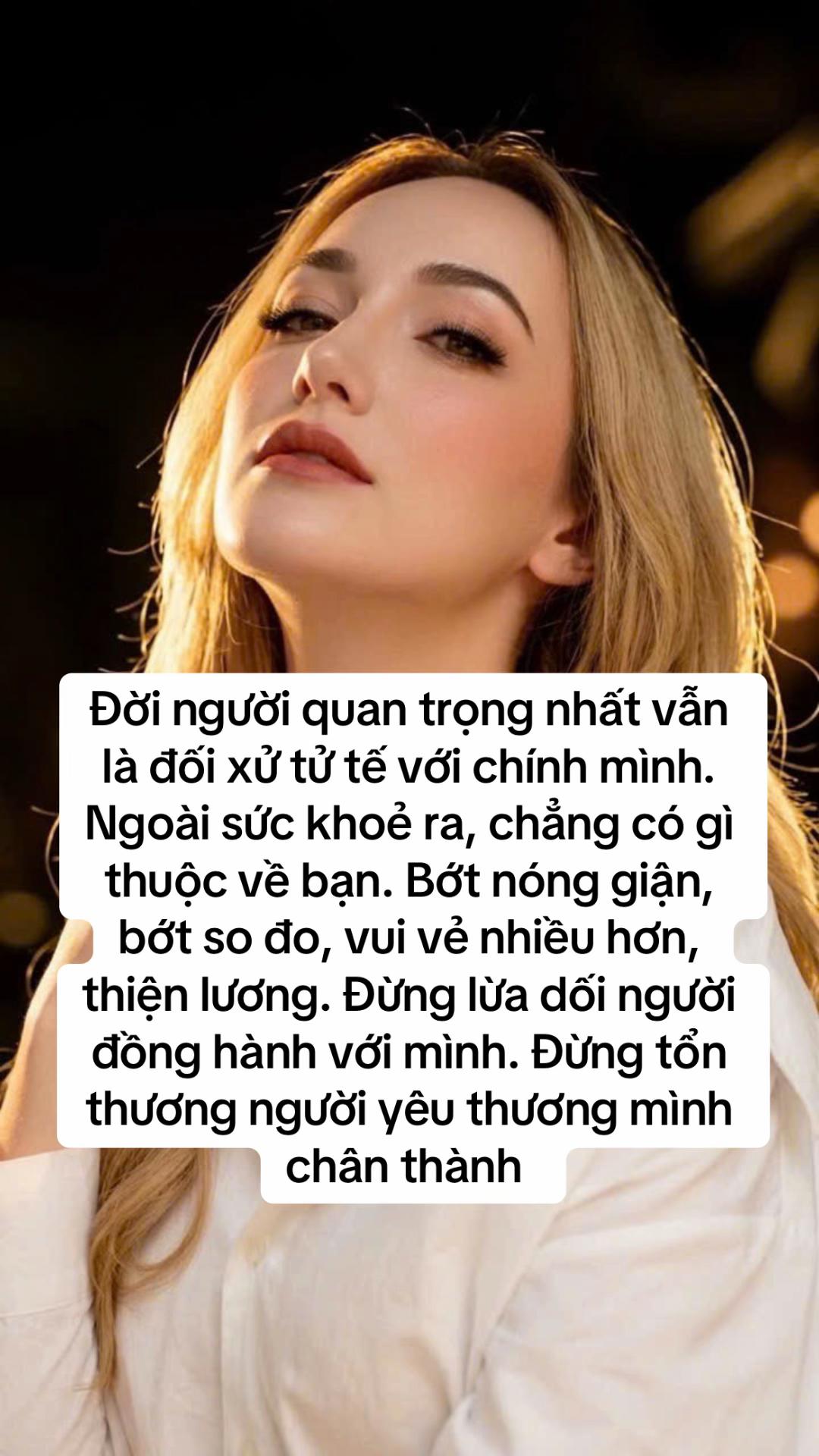 @🍀📖Julie Nguyễn🍀✨💫