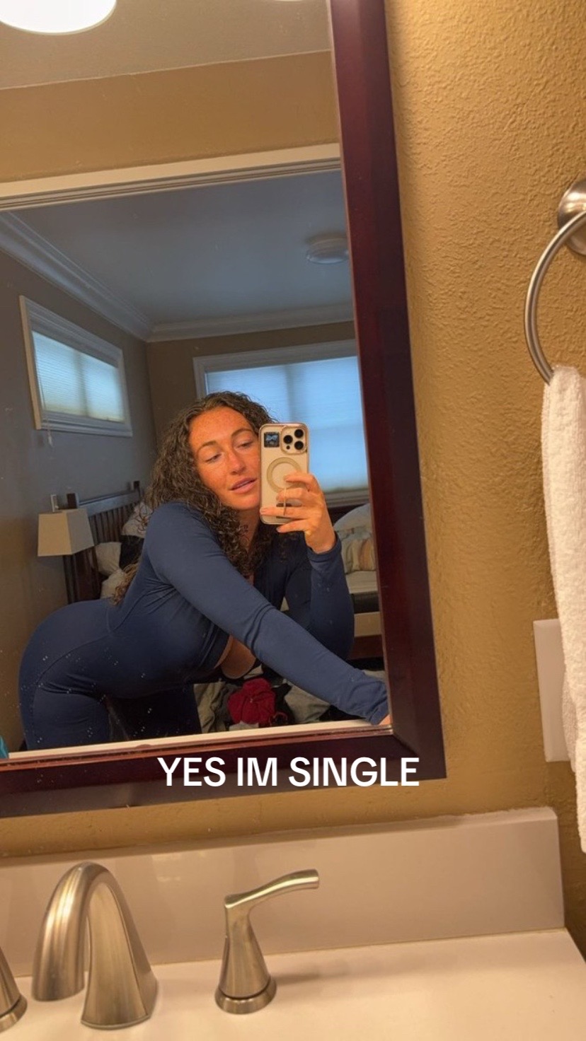 @karlyetaylor
