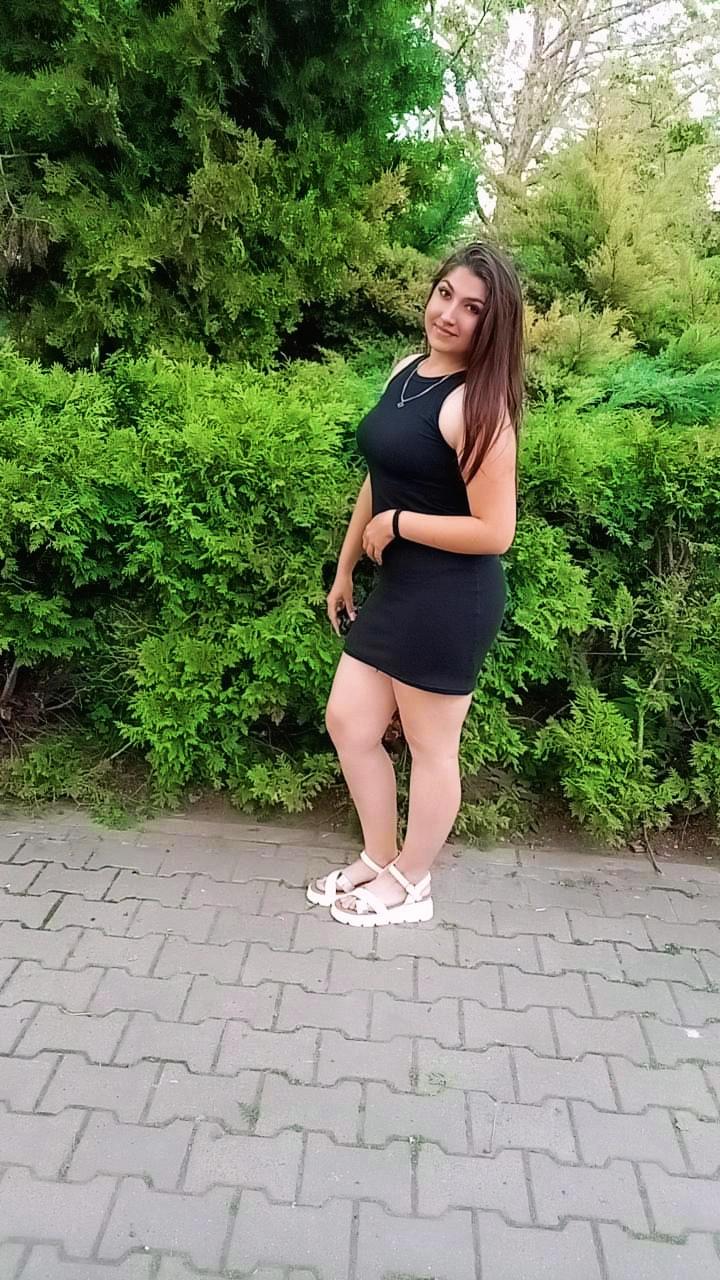 @Farkas Violetta