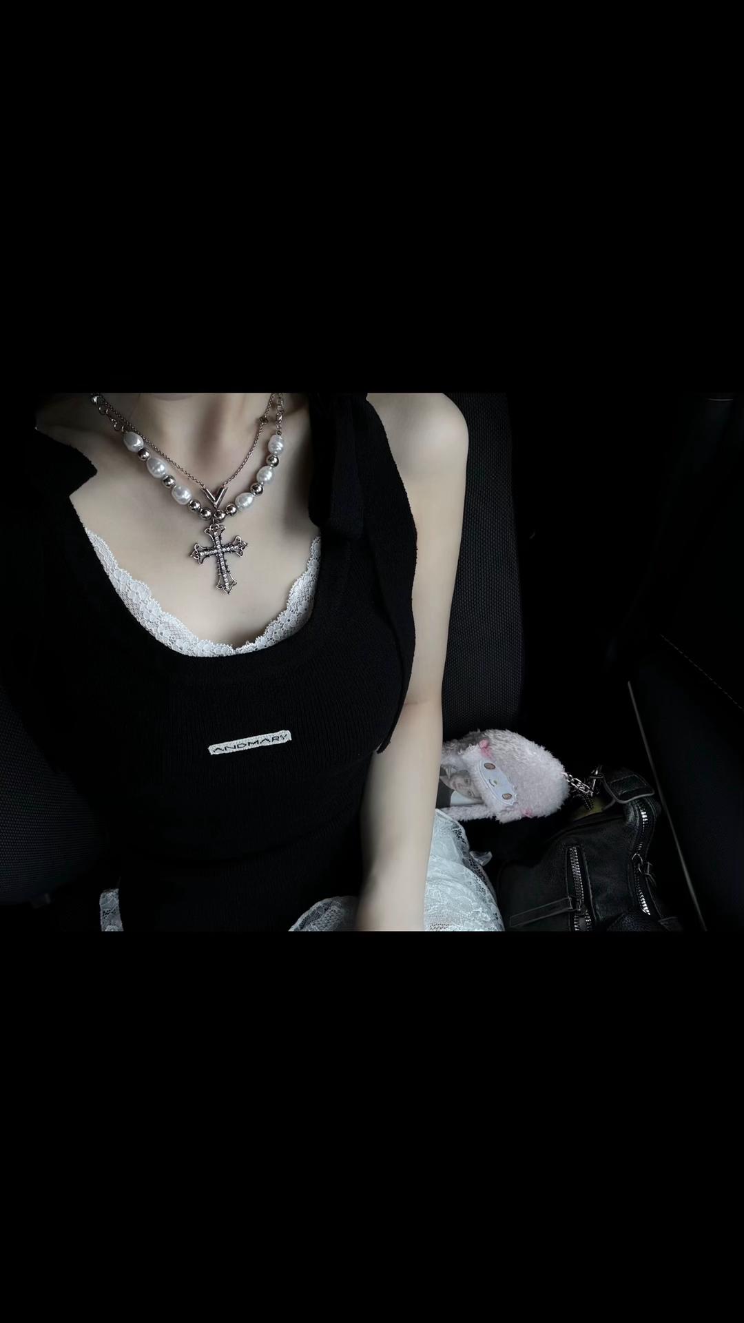 @𝐂𝐡𝐢𝐬𝐚