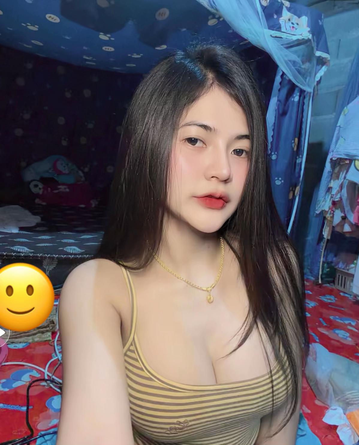 @รัชนก ศรีพลอย