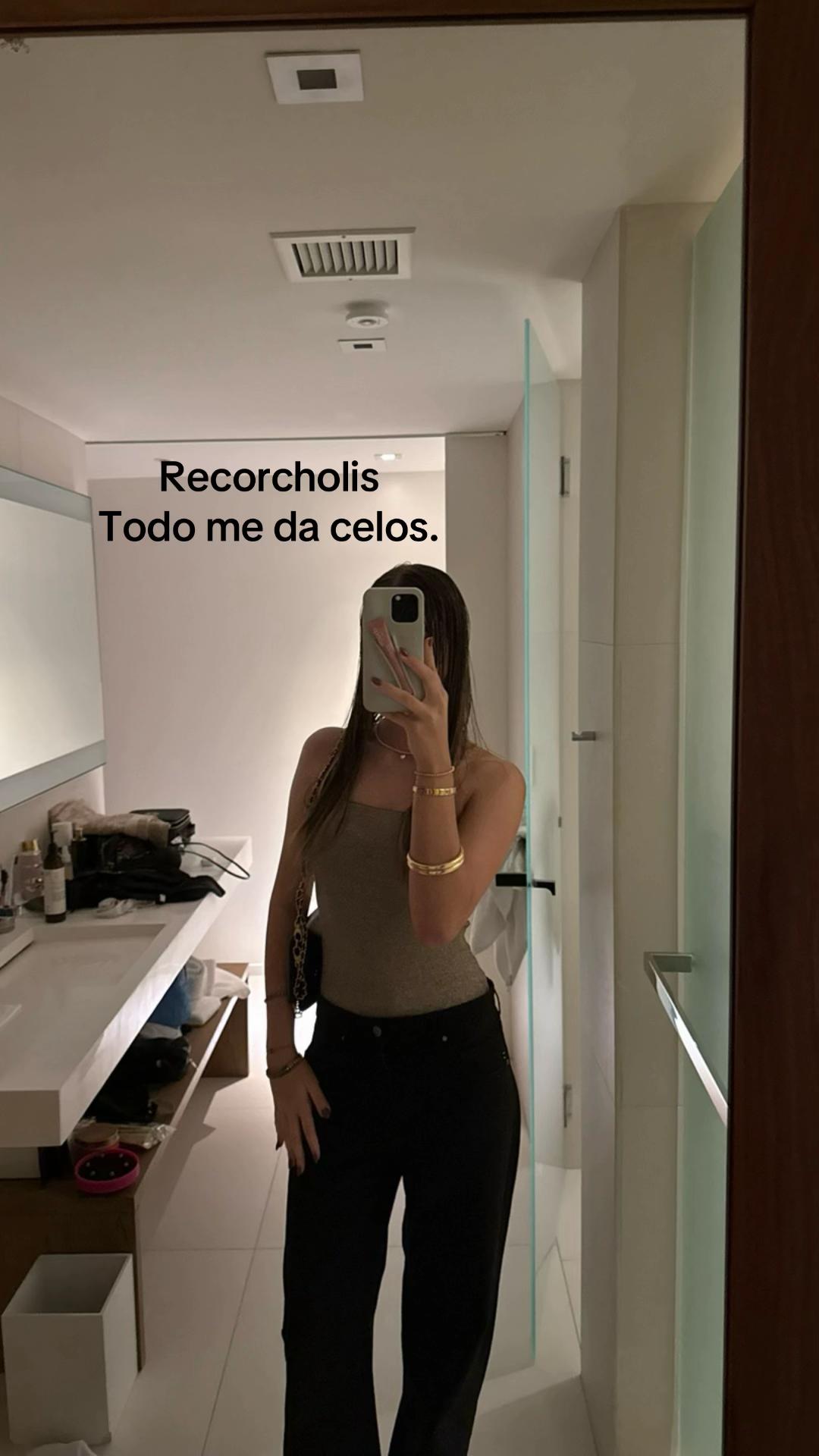 @illegaljuls