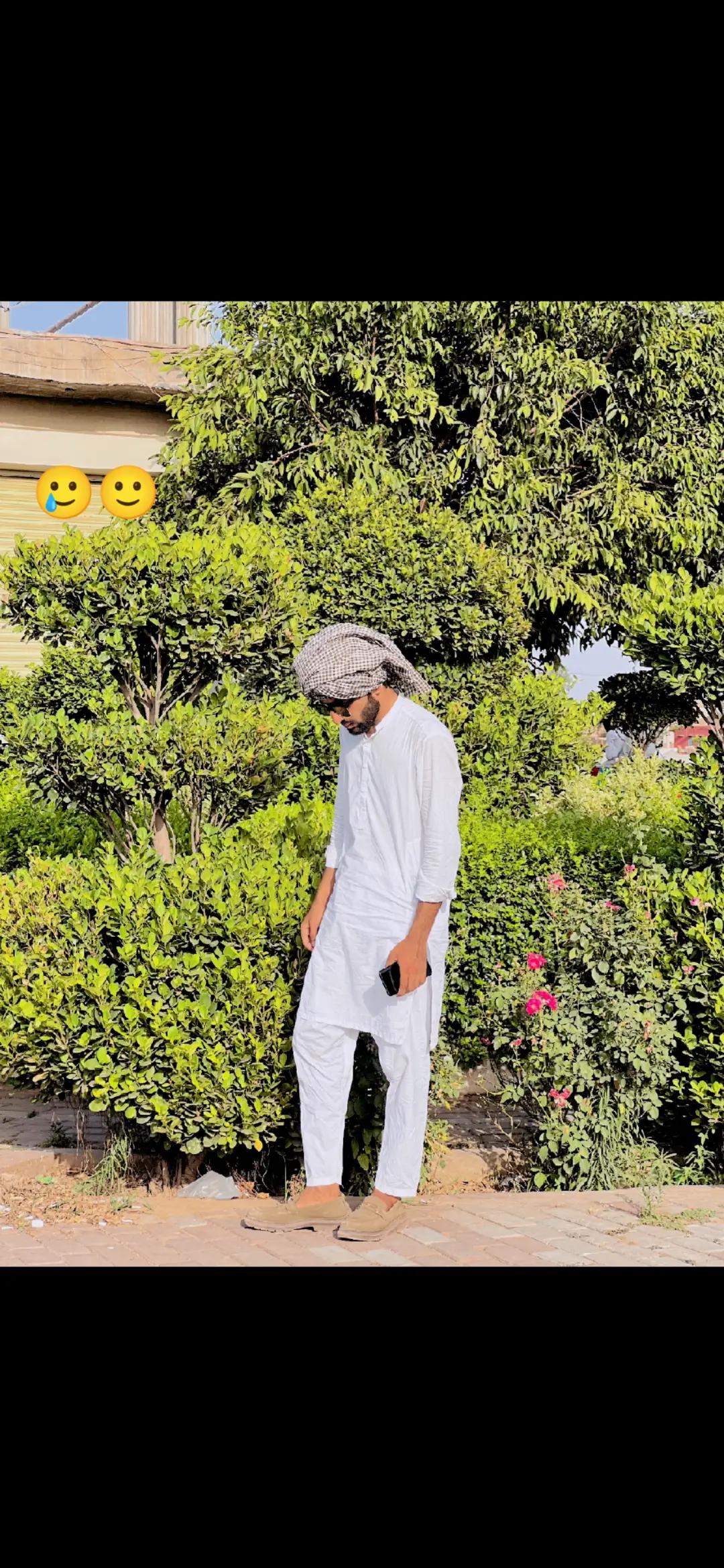 @Qambar🙂گجر