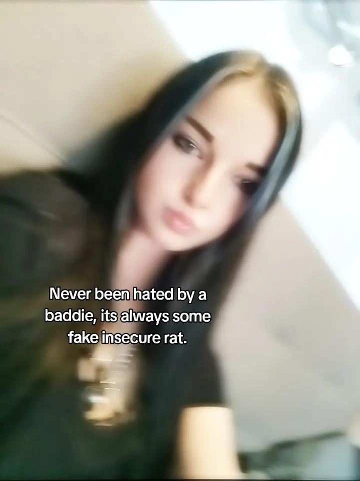 @Monique x