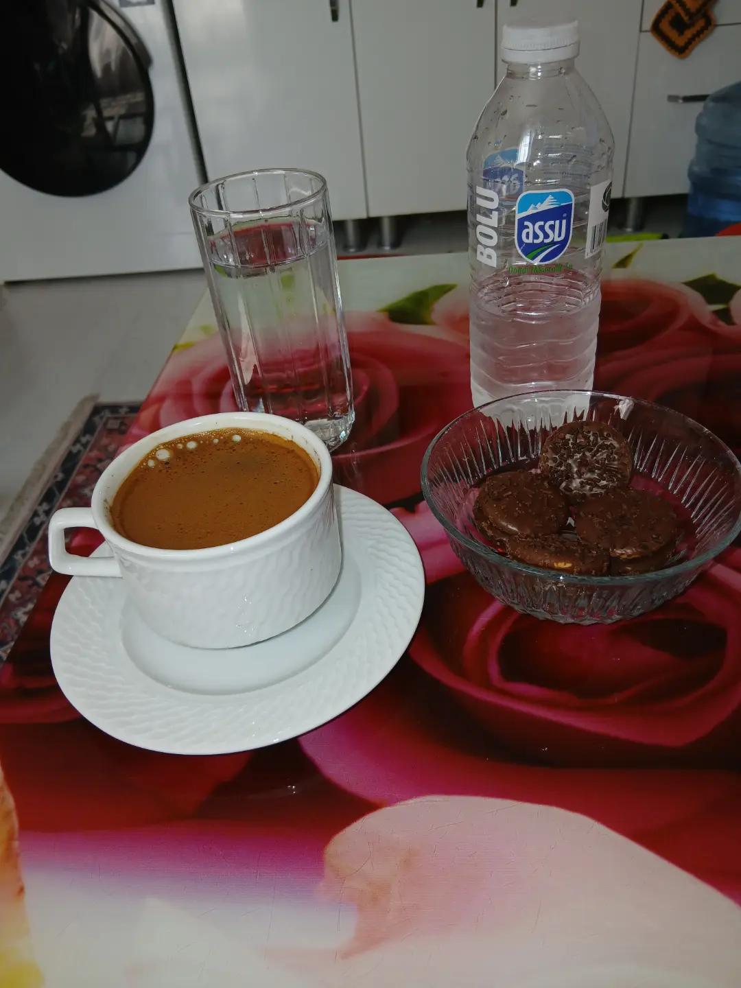 @Emine Ay