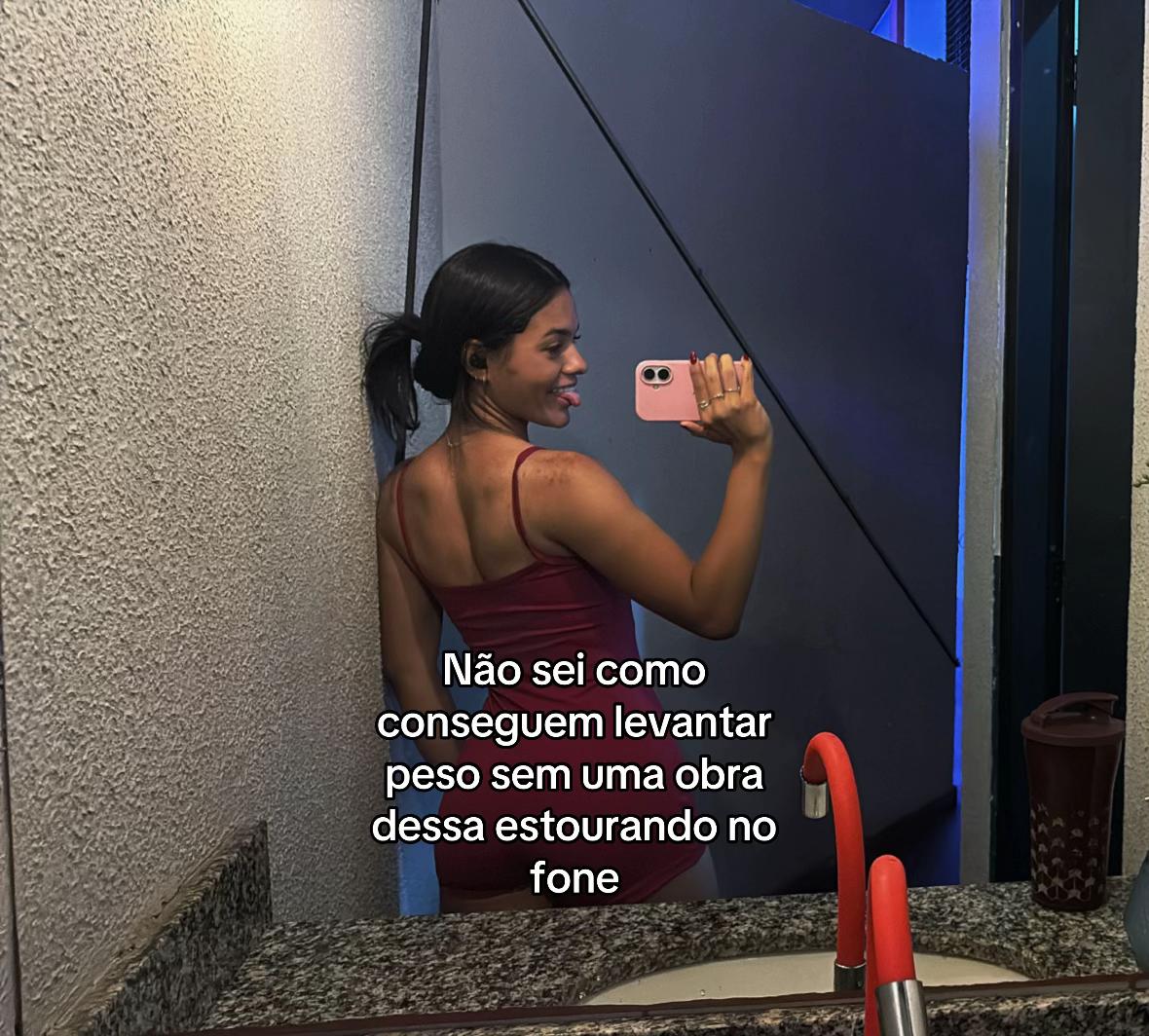 @ysla_queirozzz