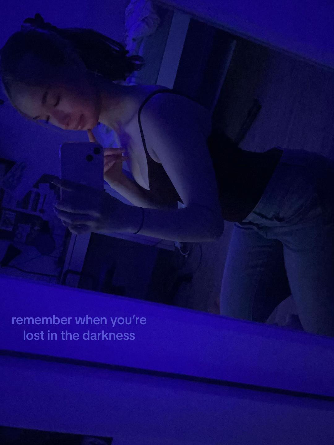 @❦