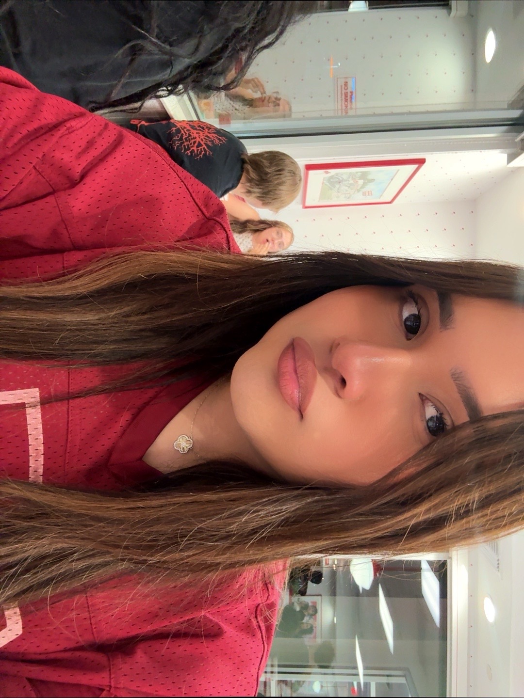 @Nicole ✨