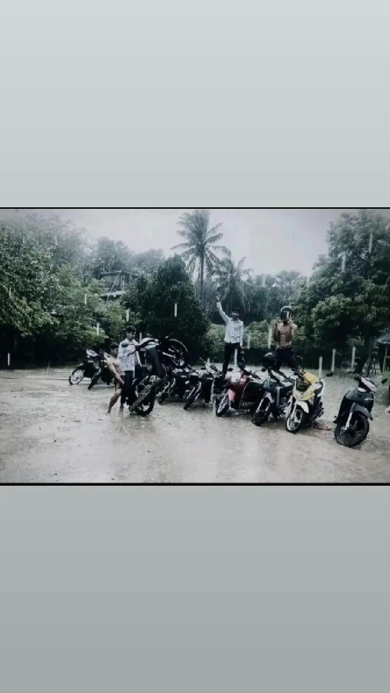 @๐ญ