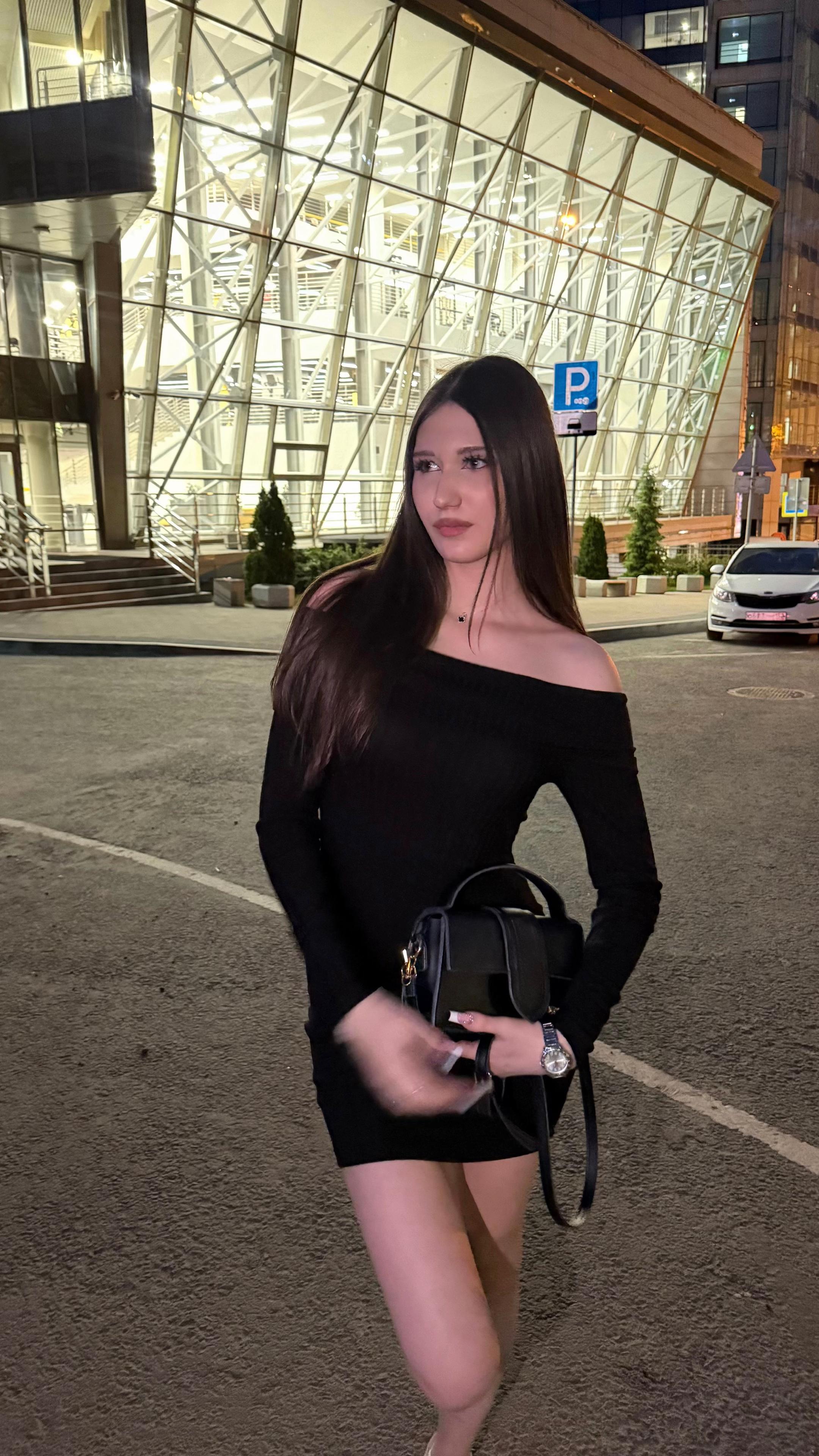 @j.frvryoung9