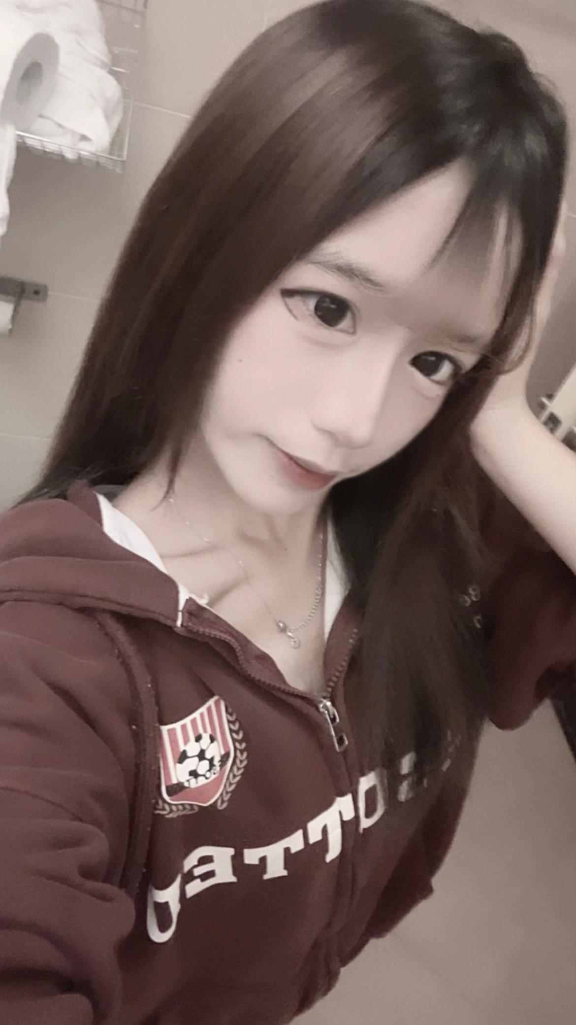 @小7