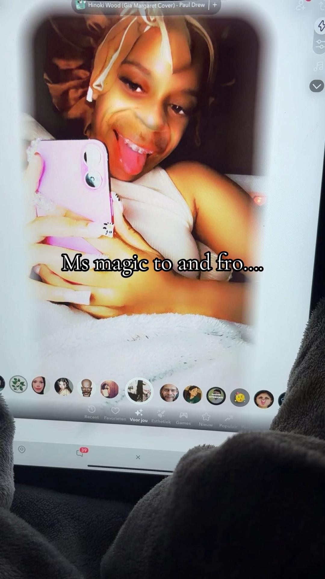 @kiki2damax