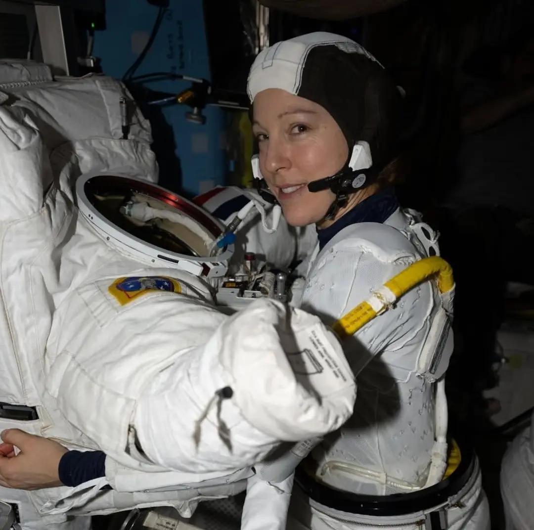 @astro_iss