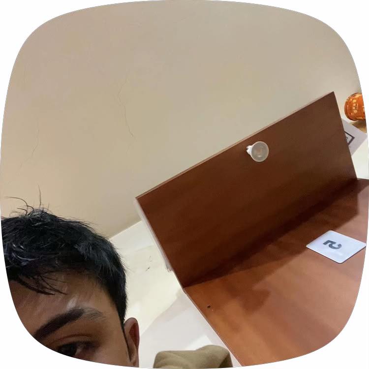 @𝓐𝓷𝓭𝓻é𝓼 🥥