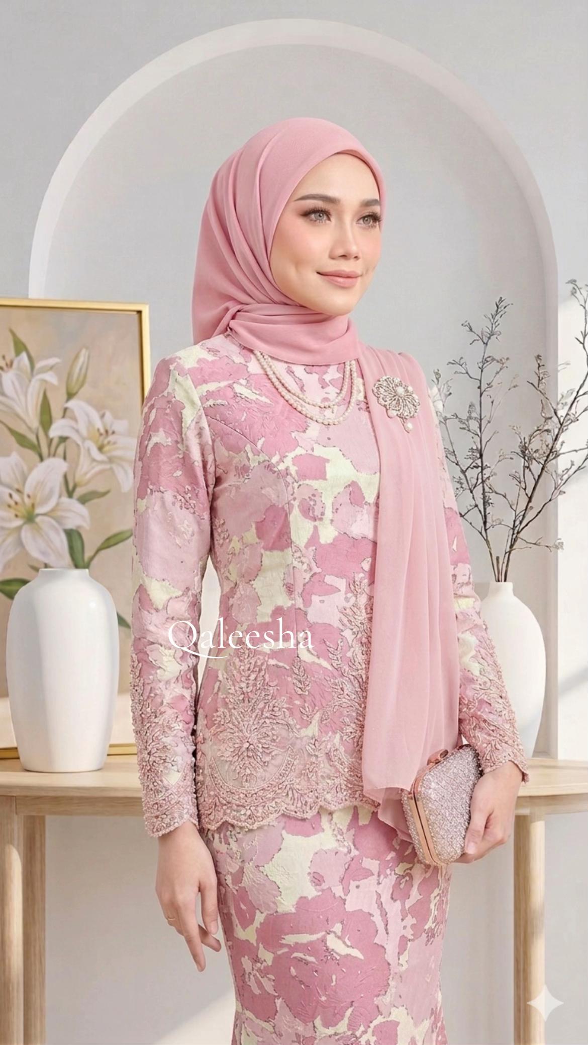 @QaleeshaHq