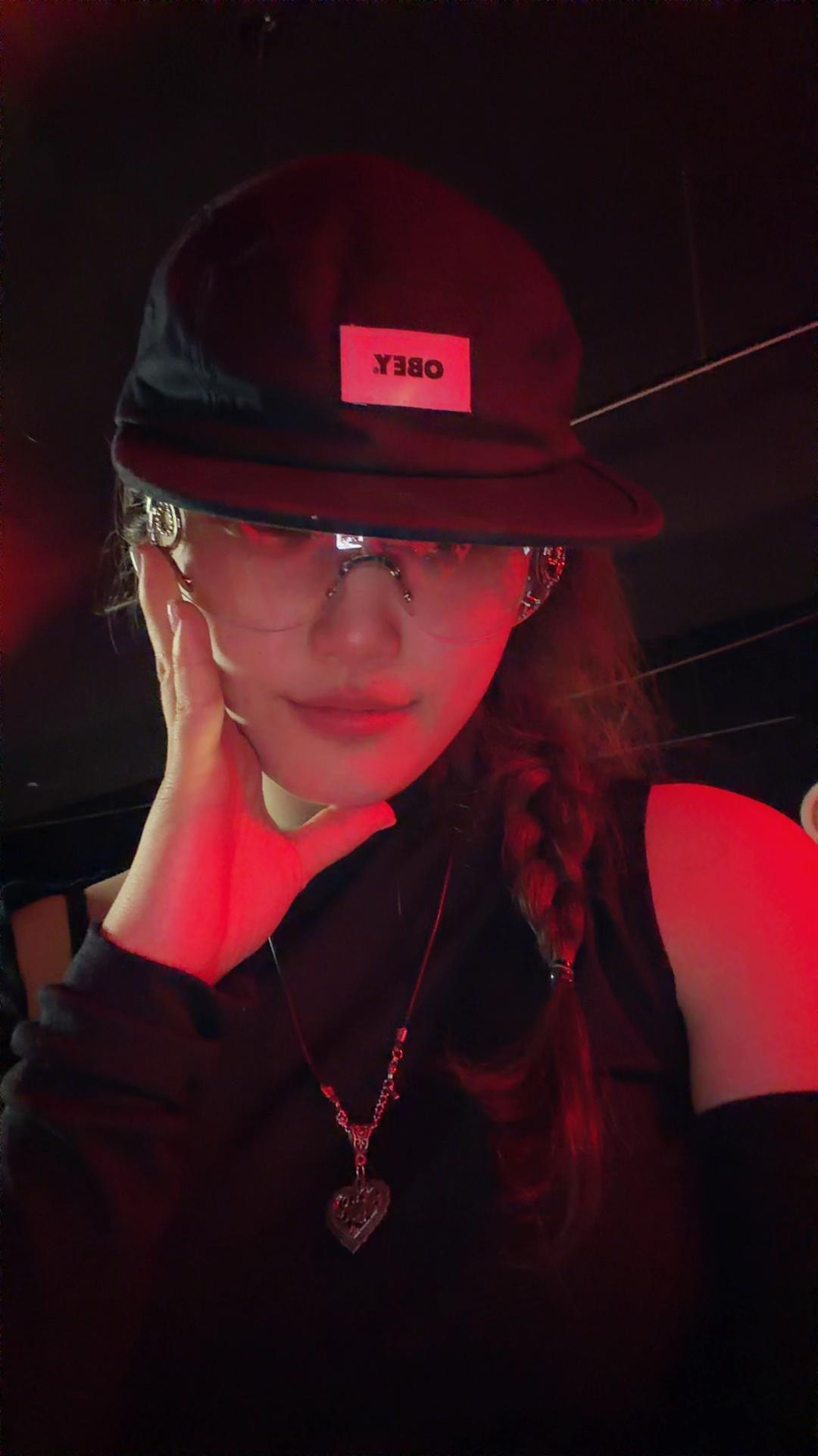 @지츄