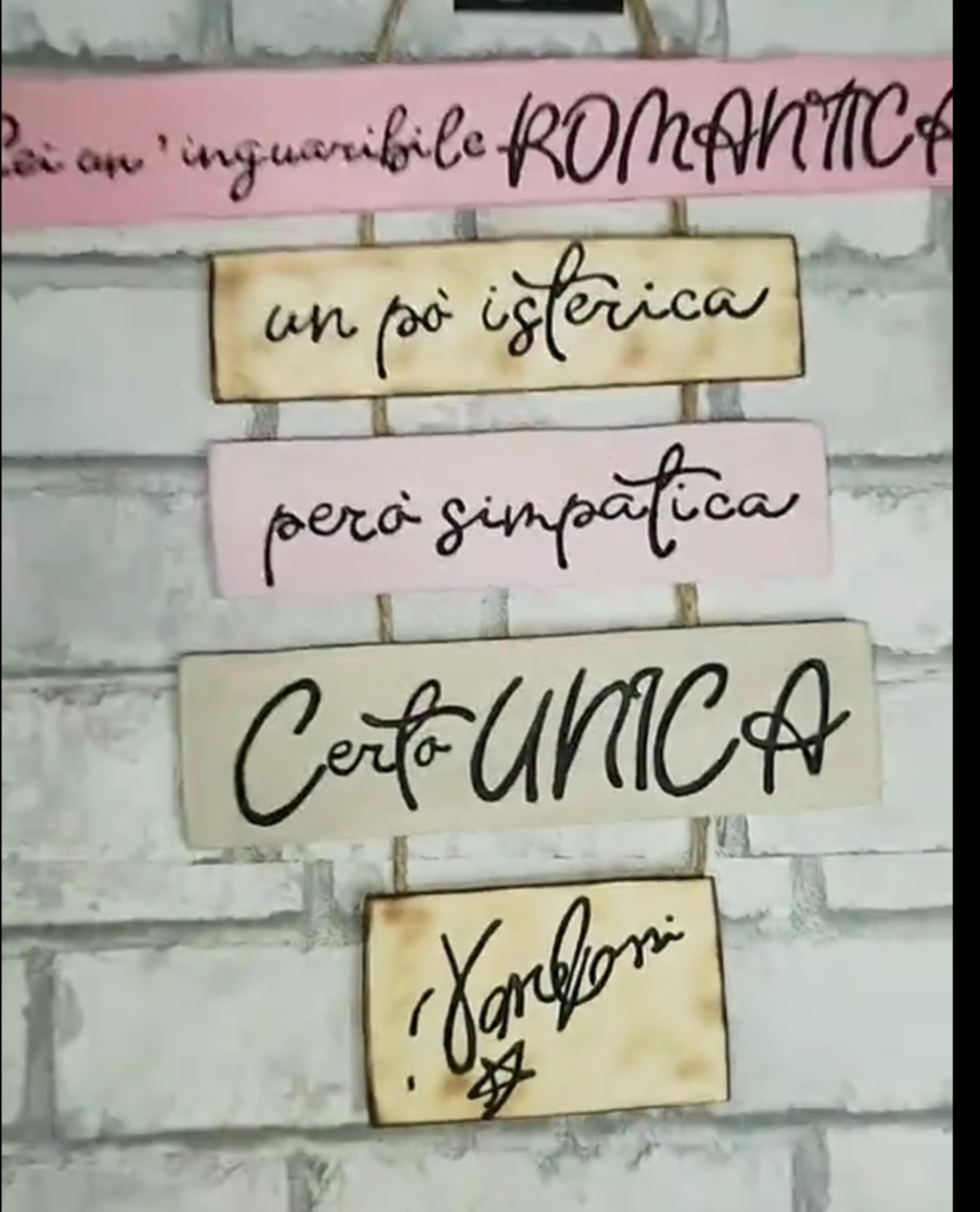 @Laura Loni349