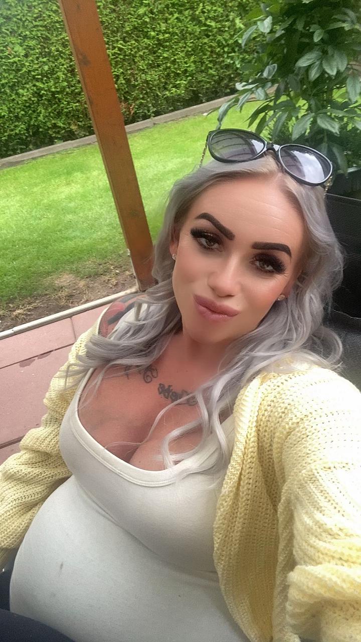 @Nini_one